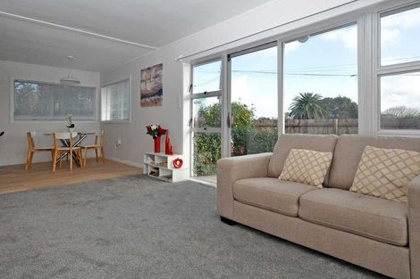 Photo of property in 1/29 Wallace Road, Mangere Bridge, Auckland, 2022