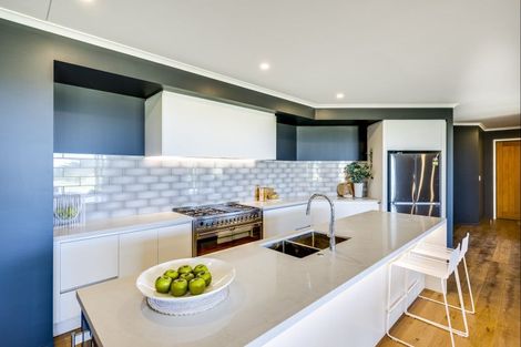 Photo of property in 53 Lopdell Lane, Eskdale, Napier, 4182