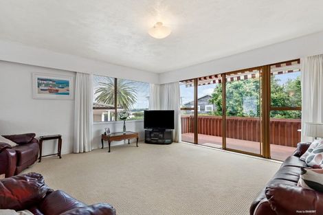 Photo of property in 2/5 Pine Ridge Terrace, Hauraki, Auckland, 0622