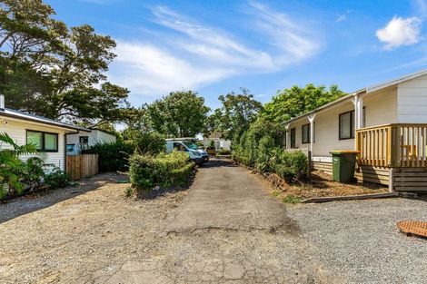 Photo of property in 107 Te Atatu Road, Te Atatu South, Auckland, 0610