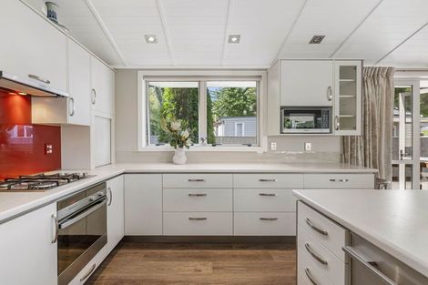 Photo of property in 12 Kurupae Road, Hilltop, Taupo, 3330