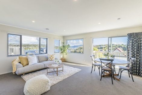 Photo of property in 35a Penryn Drive, Camborne, Porirua, 5026