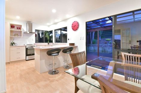 Photo of property in 20 John Road, Stanmore Bay, Whangaparaoa, 0932