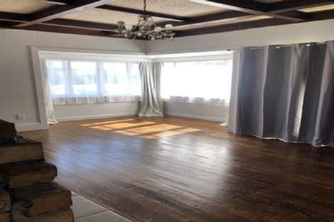 Photo of property in 51 Whitford Park Road, Whitford, Howick, 2571