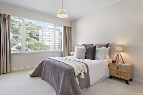 Photo of property in Newman Court Apartments, 2 Newman Terrace, Thorndon, Wellington, 6011