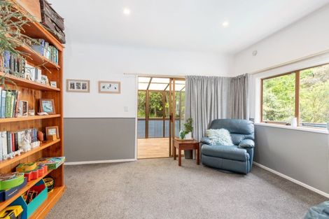 Photo of property in 8 Harold Grove, Stokes Valley, Lower Hutt, 5019