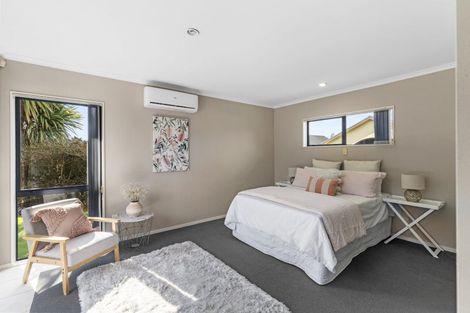 Photo of property in 14 Drumfearn Place, Rototuna, Hamilton, 3210