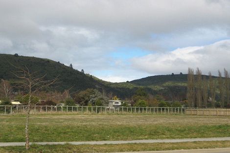 Photo of property in 133 Lisland Drive, Kinloch, Taupo, 3377