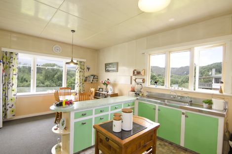 Photo of property in 4 Tweed Street, Roxburgh, 9500