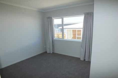 Photo of property in 387 Estuary Road, South New Brighton, Christchurch, 8062