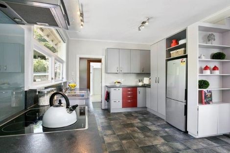 Photo of property in 35 Raroa Road, Kelburn, Wellington, 6012