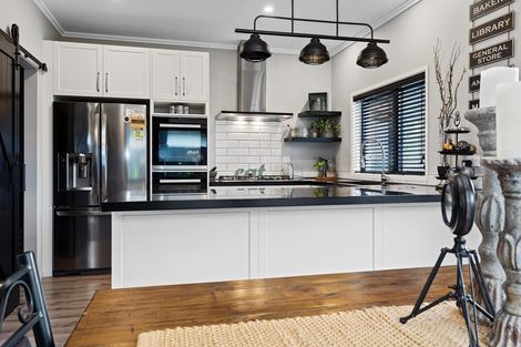 Photo of property in 24 Pahua Street, Pegasus, 7612