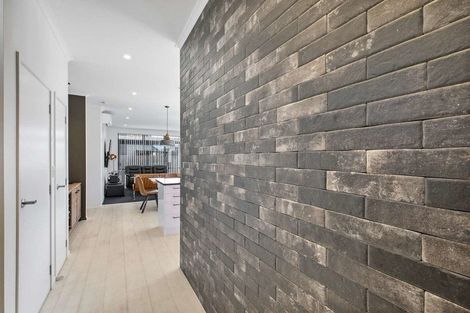 Photo of property in 1 Fermi Lane, Papakura, 2110