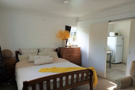 Photo of property in 53 Holland Road, Hillcrest, Auckland, 0627