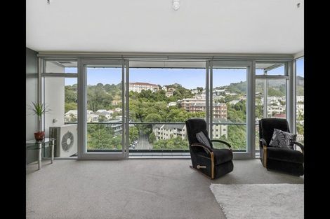 Photo of property in Montreaux Apartments, 9b/164 The Terrace, Wellington Central, Wellington, 6011