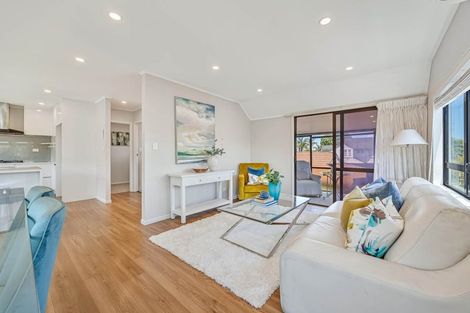 Photo of property in 1/7 Basilton Close, Bucklands Beach, Auckland, 2012