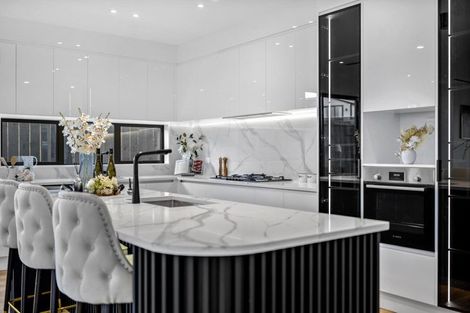 Photo of property in 13 Catalina Avenue, Rosehill, Papakura, 2113