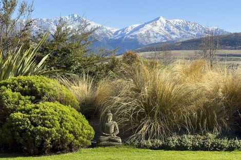 Photo of property in 6a Kinross Lane, Jacks Point, Queenstown, 9371