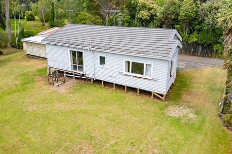 Photo of property in 1060 Kaipara Coast Highway, Kaukapakapa, 0873