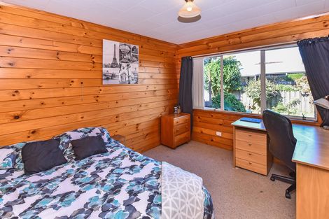 Photo of property in 1/133 Carnoustie Drive, Wattle Downs, Auckland, 2103