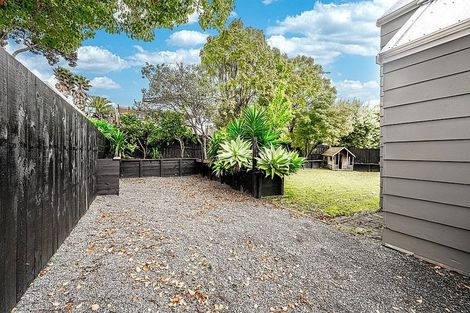 Photo of property in 1/9 Imogene Way, Half Moon Bay, Auckland, 2012