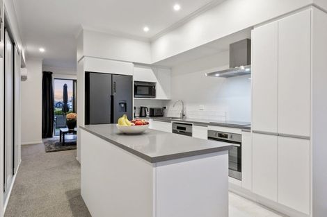 Photo of property in 62 Hobsonville Point Road, Hobsonville, Auckland, 0616