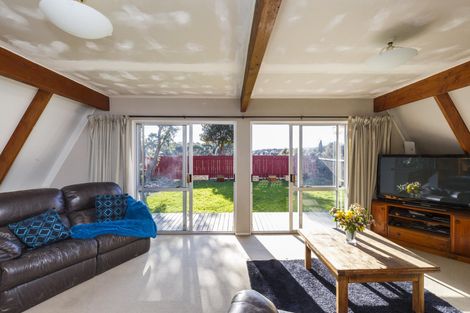 Photo of property in 46 Summerhill Drive, Fitzherbert, Palmerston North, 4410