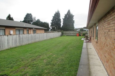 Photo of property in 6 Corsair Place, Melville, Hamilton, 3206