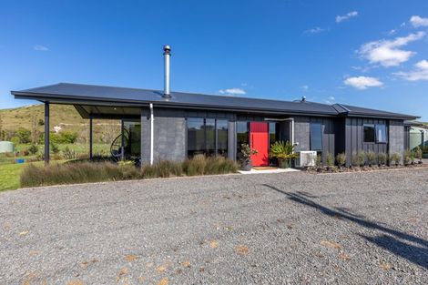 Photo of property in 40 River Road, Otane, Waipawa, 4271