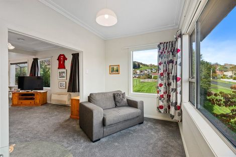 Photo of property in 8 Elwyn Crescent, Green Island, Dunedin, 9018