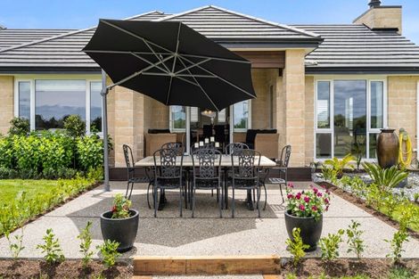 Photo of property in 44 Seachange Drive, Leamington, Cambridge, 3432