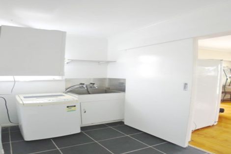 Photo of property in 28 Sturdee Road, Manurewa, Auckland, 2102