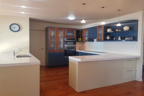 Photo of property in 25b Te Kapua Street, Oakura, Hikurangi, 0184