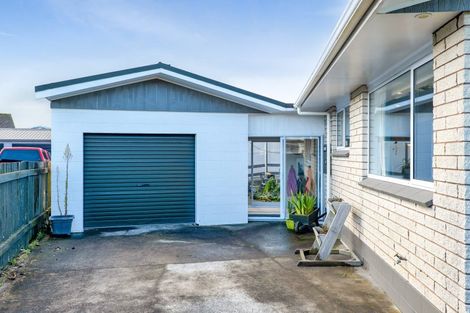 Photo of property in 13 Wilson Road, Opunake, 4616