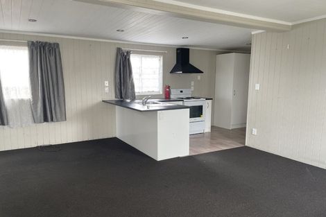 Photo of property in 2 Caserta Place, Clover Park, Auckland, 2023