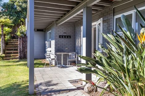 Photo of property in 358 Lake Terrace, Two Mile Bay, Taupo, 3330