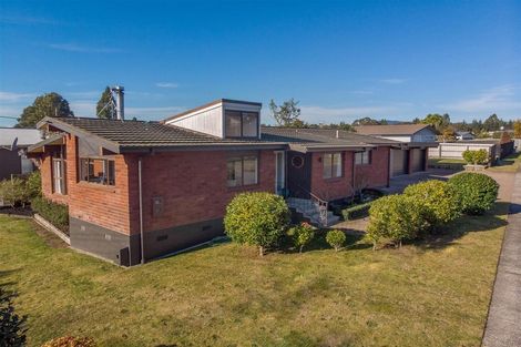 Photo of property in 2 Taiporutu Place, Springfield, Rotorua, 3015