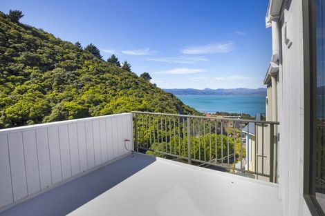 Photo of property in 2/19 Onslow Road, Khandallah, Wellington, 6035