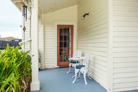 Photo of property in 1 Nelson Terrace, Seaview, Timaru, 7910