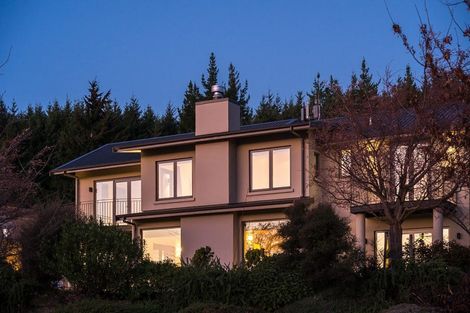 Photo of property in 50 Forest Heights, Wanaka, 9305