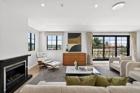 Photo of property in 3a/2 Bassett Road, Remuera, Auckland, 1050