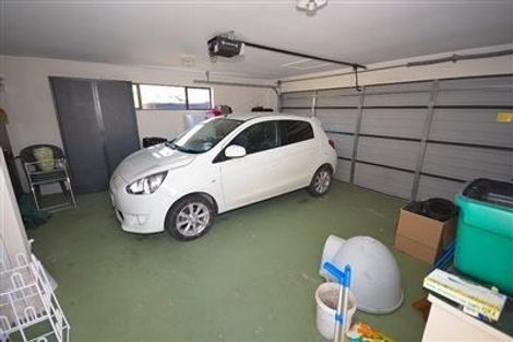 Photo of property in 16 Hastings Street, Waikanae Beach, Waikanae, 5036