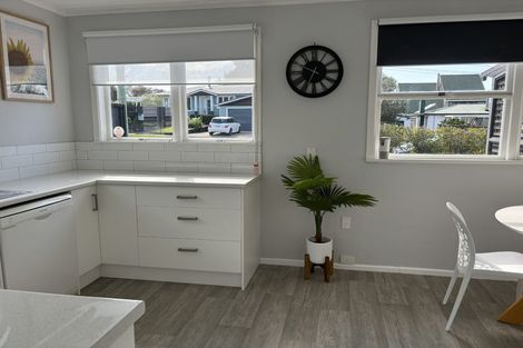 Photo of property in 28 Johnsview Terrace, Hillcrest, Hamilton, 3216