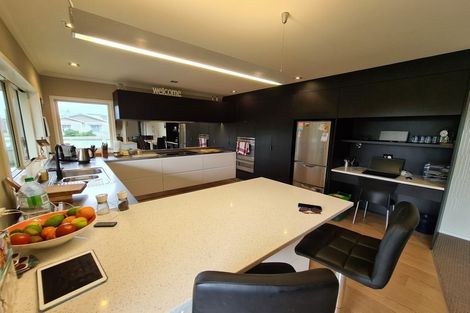 Photo of property in 39 Doone Street, Lynmouth, New Plymouth, 4310