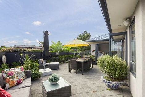 Photo of property in 16 Olive Close, Omokoroa, 3114