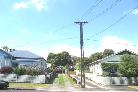 Photo of property in 8 Golf Avenue, Otahuhu, Auckland, 1062