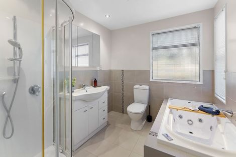 Photo of property in 179 Tutere Street, Waikanae Beach, Waikanae, 5036