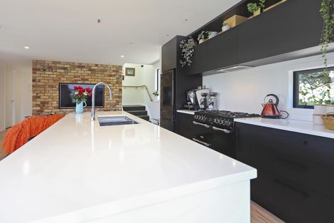 Photo of property in 75 Bert Wall Drive, Omokoroa, 3114