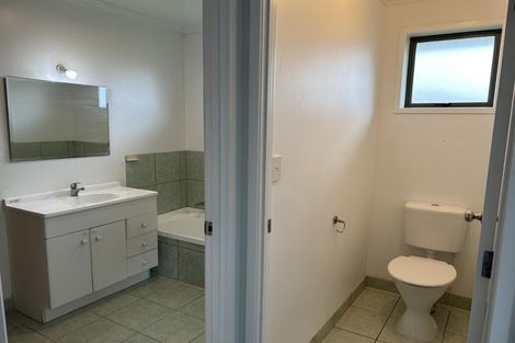 Photo of property in 15a Edinburgh Street, Tuakau, 2121