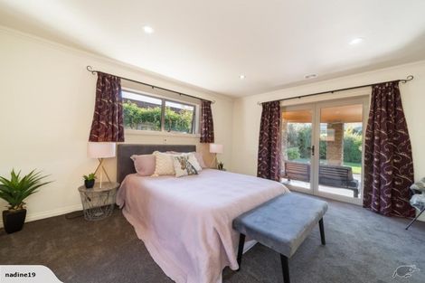 Photo of property in 4 Coburn Place, Lake Hayes, Queenstown, 9304